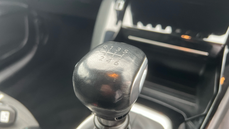 Peugeot 208 1.2 PureTech 100 Allure Premium + 5dr Petrol Hatchback